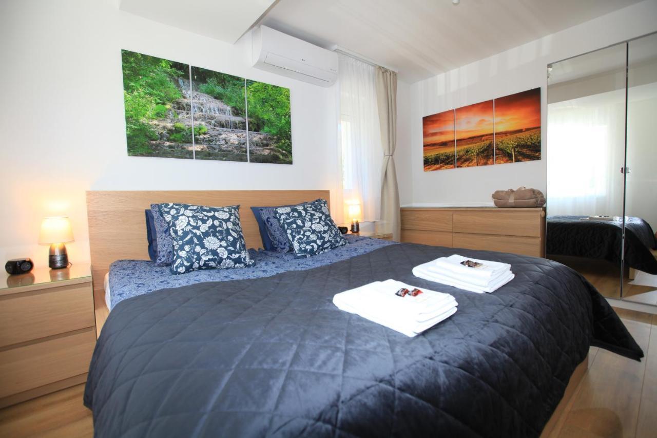 Paskal-Lux Apartments With Free Parking And Ac Budapest Exterior foto