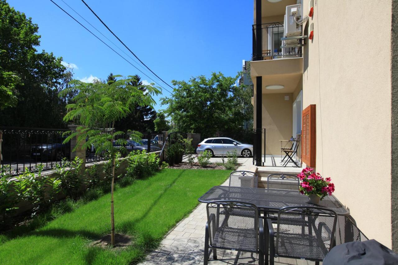 Paskal-Lux Apartments With Free Parking And Ac Budapest Exterior foto
