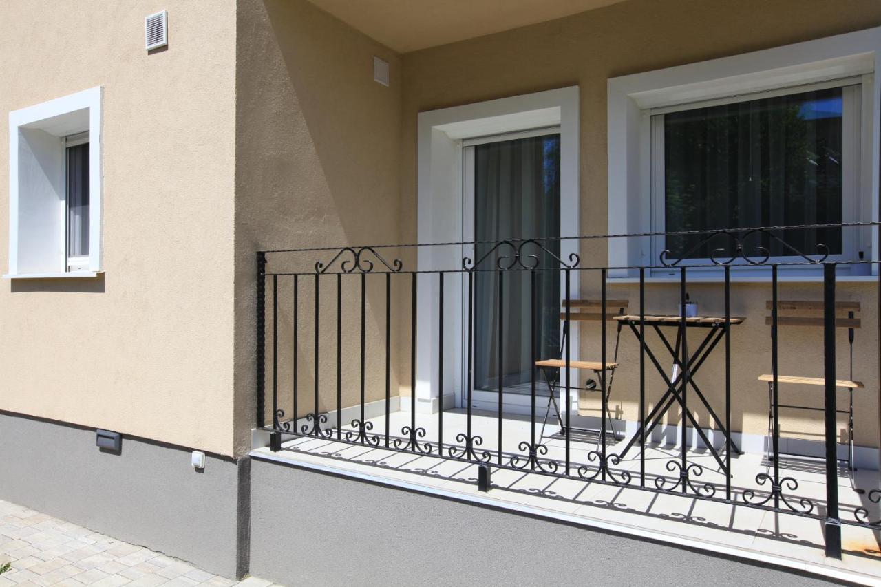 Paskal-Lux Apartments With Free Parking And Ac Budapest Exterior foto