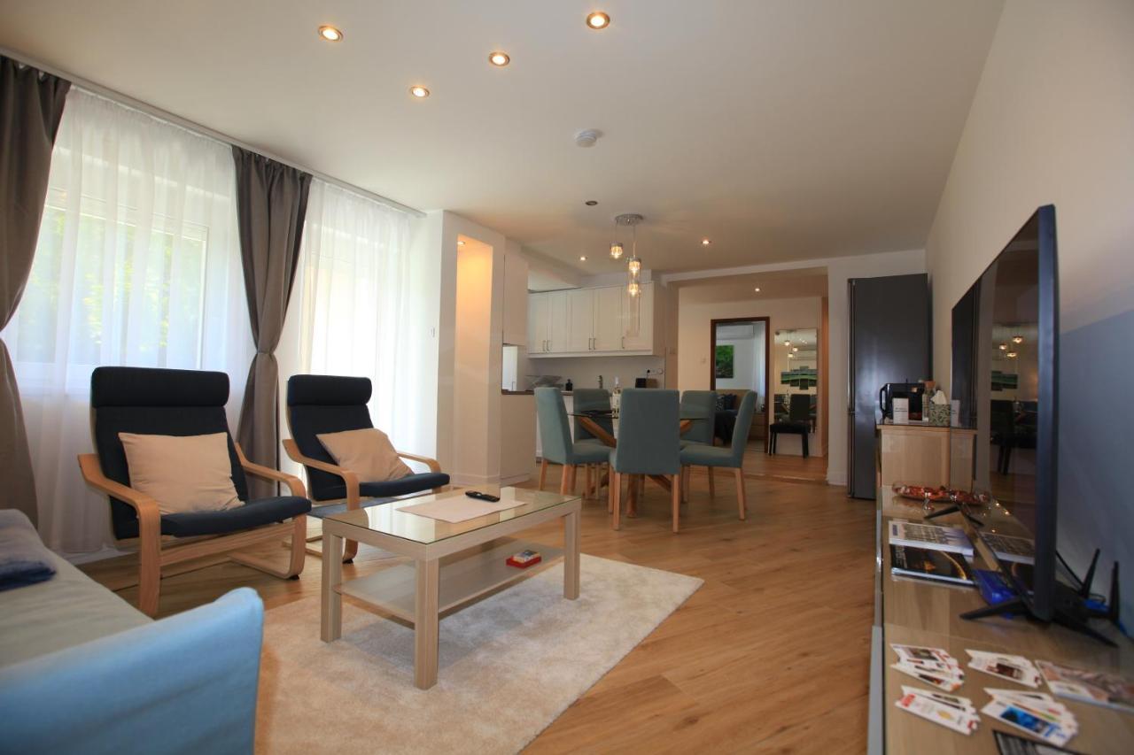 Paskal-Lux Apartments With Free Parking And Ac Budapest Exterior foto