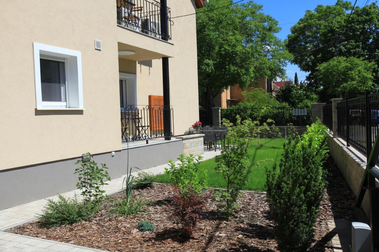 Paskal-Lux Apartments With Free Parking And Ac Budapest Exterior foto